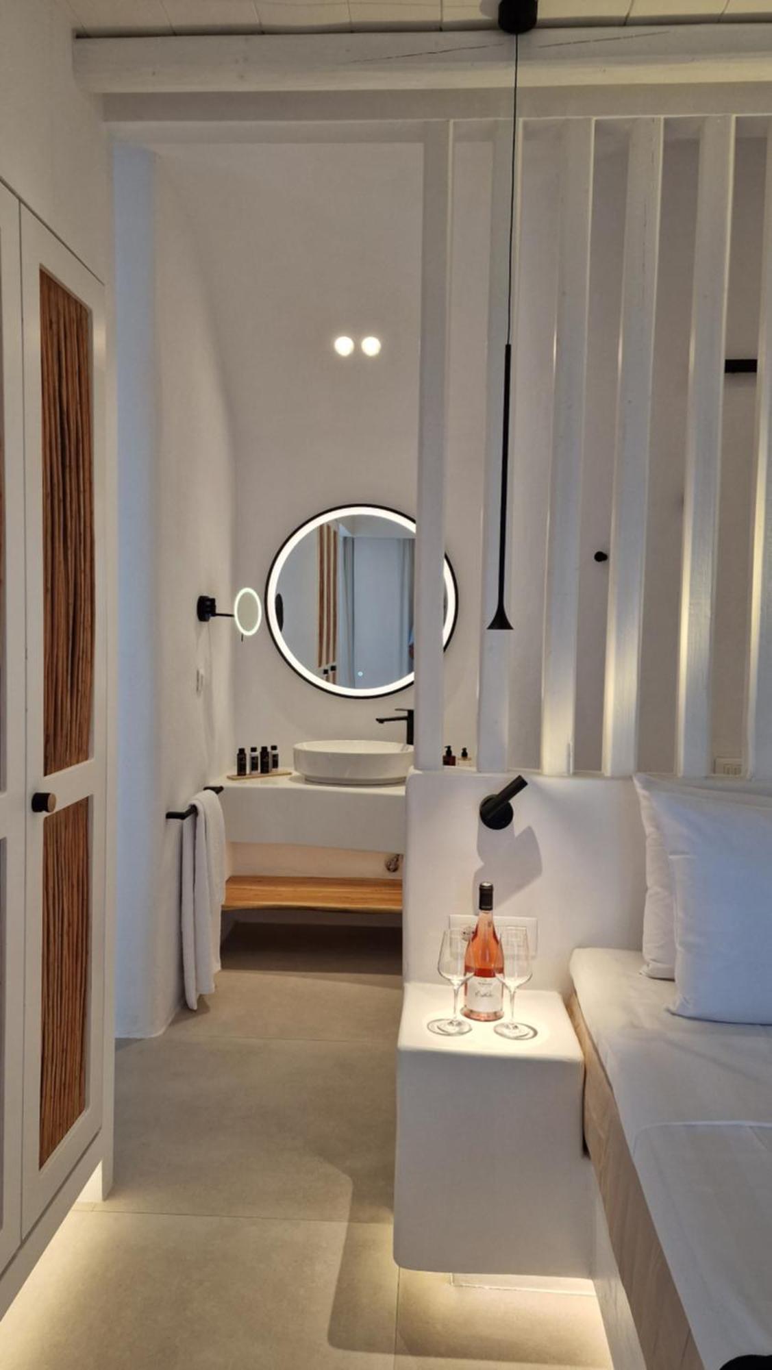 Agada Folegandros Suites & Villas Áno Meriá Bagian luar foto
